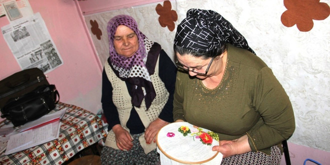 Kursiyerlerden, şehit ve gazi annelerine destek
