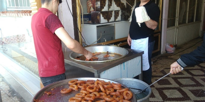 Sason’da tatlıcılarda Ramazan bereketi yaşanıyor
